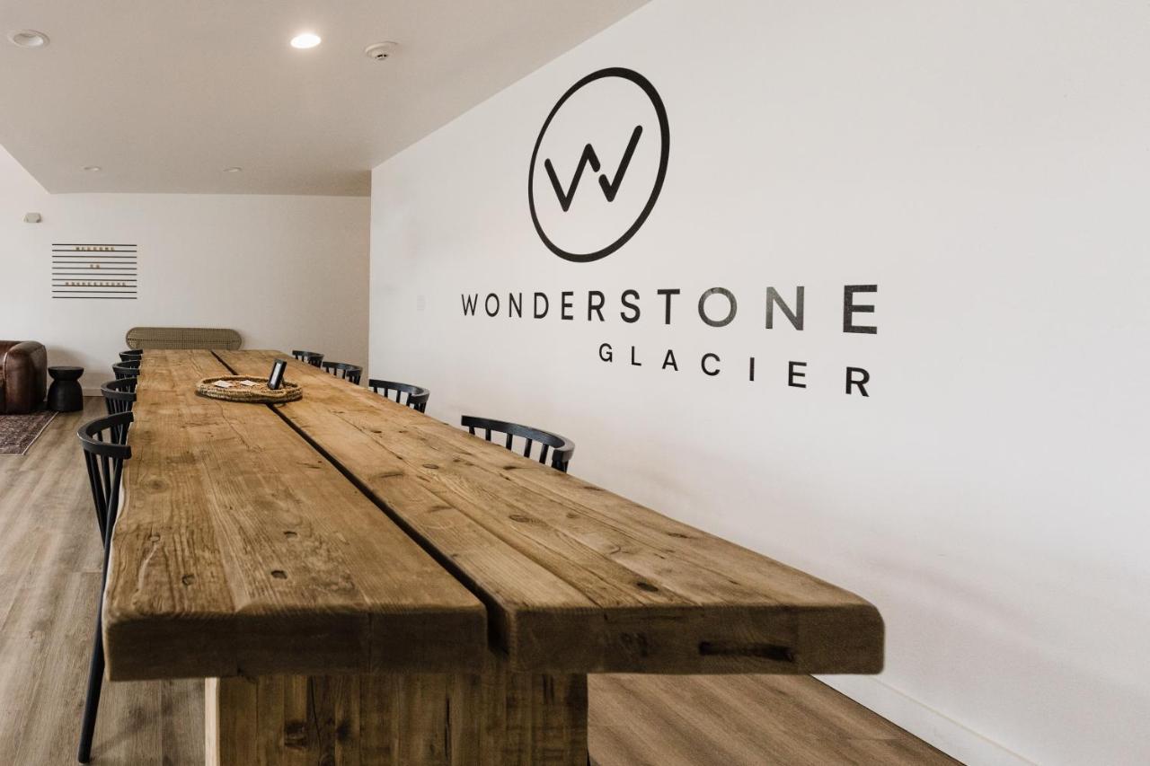 哥伦比亚瀑布 Wonderstone At Glacier酒店 外观 照片